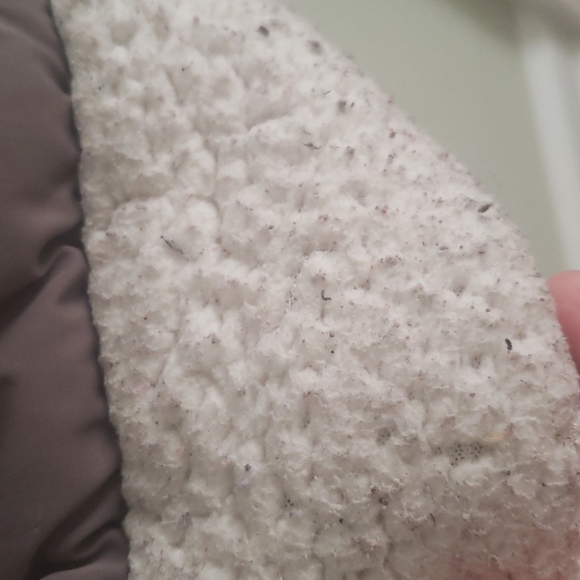 Calvin Klein Brown Sherpa-Edged Puffer Vest - Picture 8 of 8